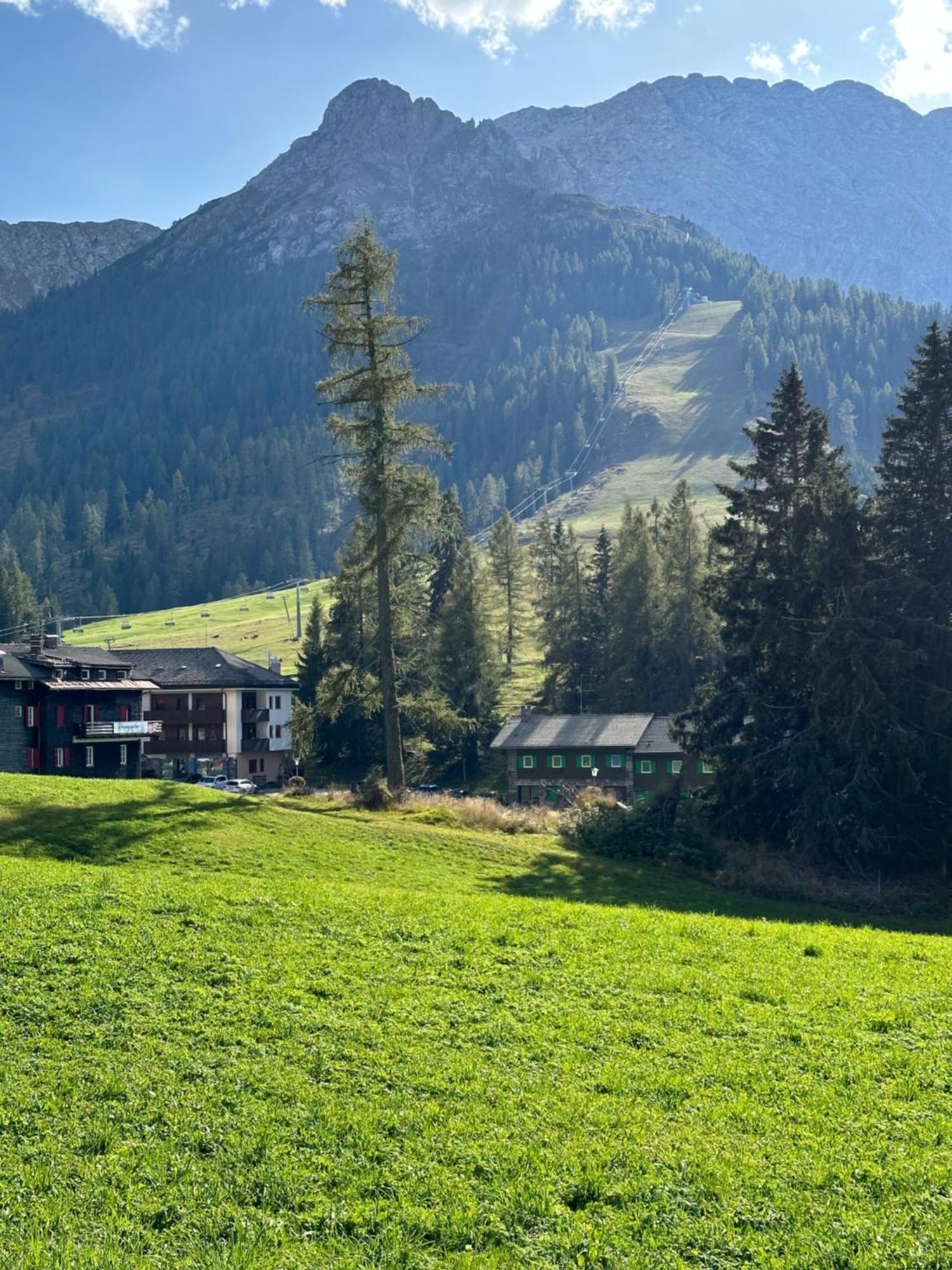Costalungahouse Trekkingbikeski Selfcheck-In Apartment Carezza al Lago Exteriör bild