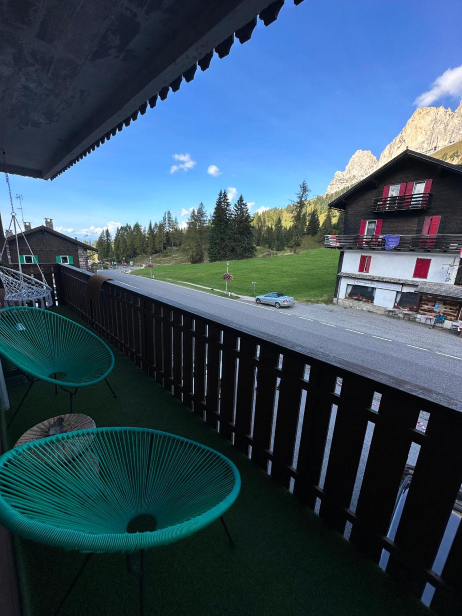 Costalungahouse Trekkingbikeski Selfcheck-In Apartment Carezza al Lago Exteriör bild