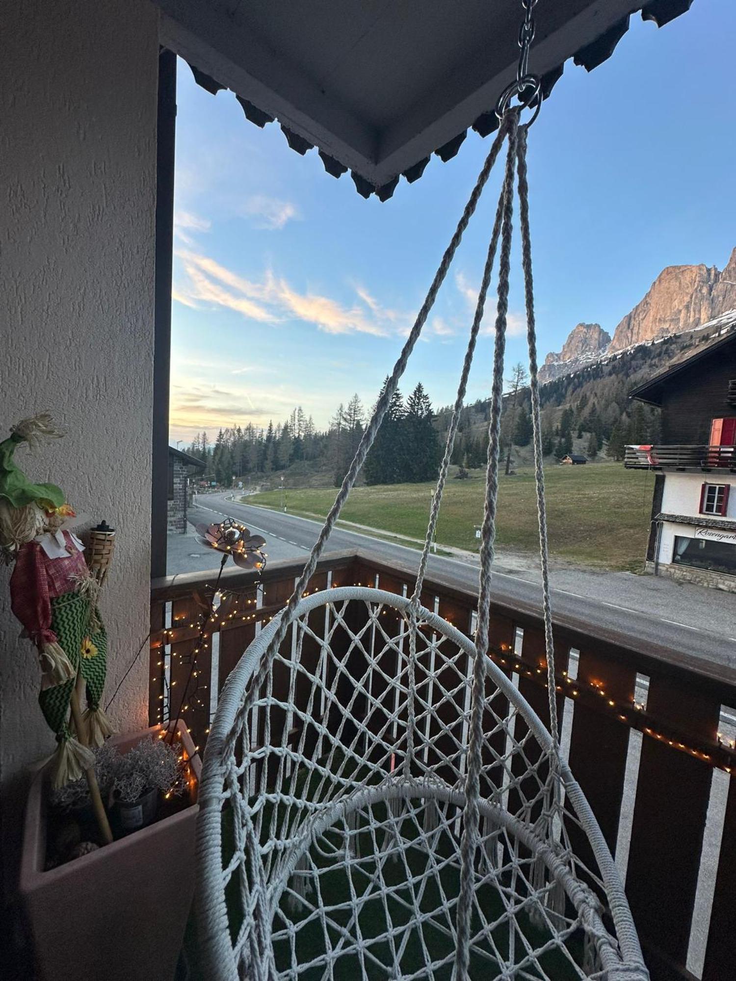 Costalungahouse Trekkingbikeski Selfcheck-In Apartment Carezza al Lago Exteriör bild
