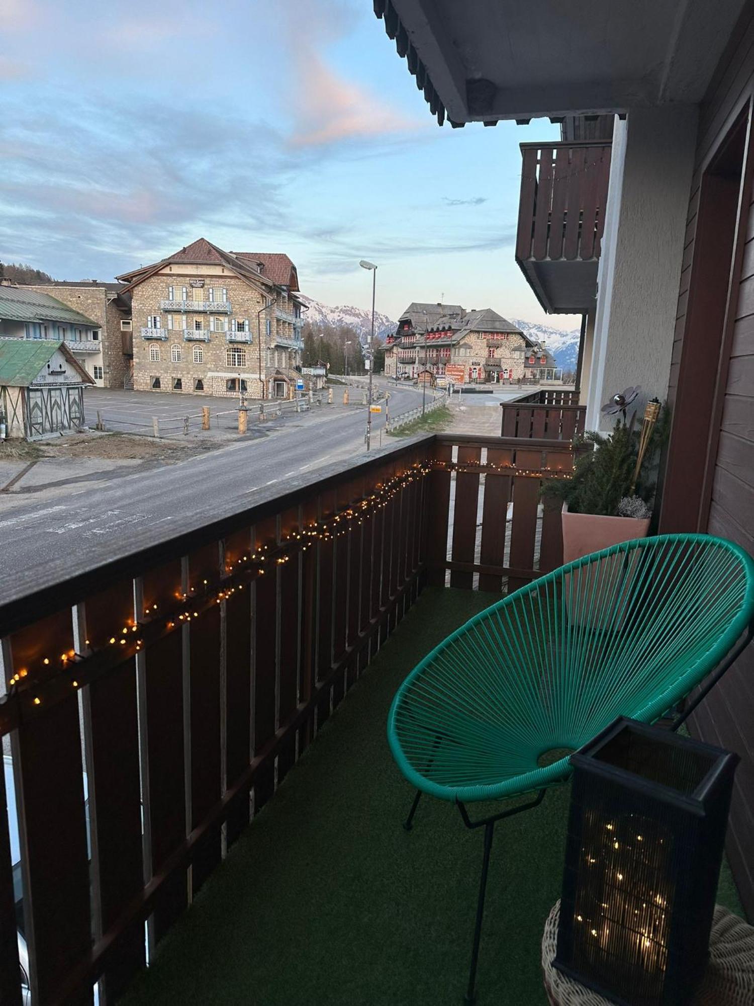 Costalungahouse Trekkingbikeski Selfcheck-In Apartment Carezza al Lago Exteriör bild