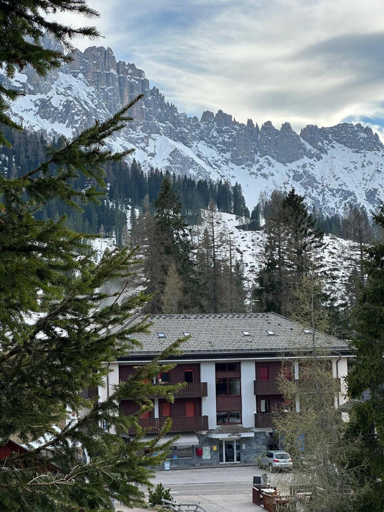 Costalungahouse Trekkingbikeski Selfcheck-In Apartment Carezza al Lago Exteriör bild